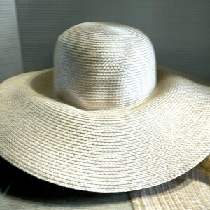 New:Eric Javits Floppy Straw Hat